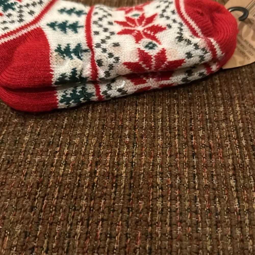 Northeast Outfitters Youth Cozy Cabin Holiday Reindeer Aloe Infused Socks